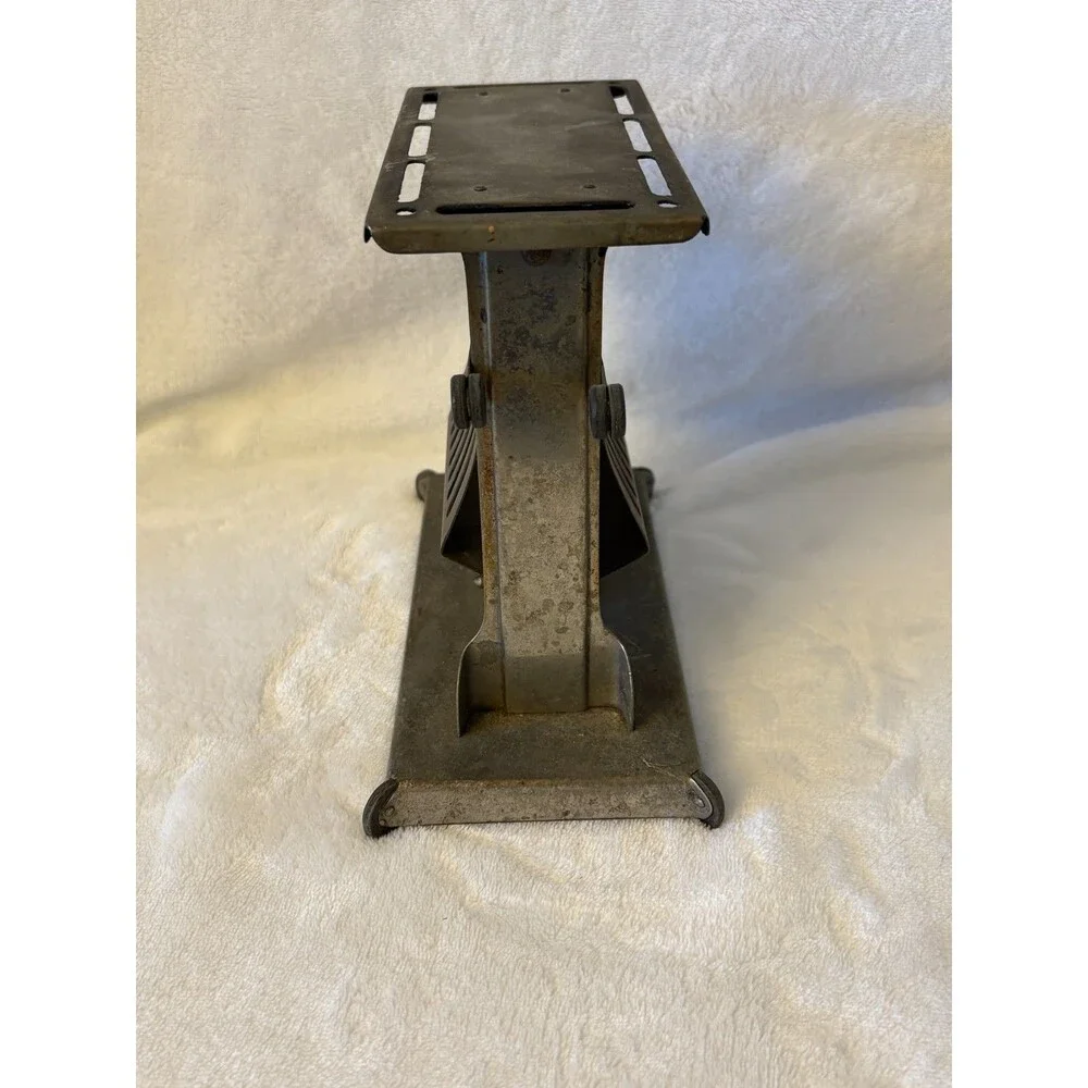 Vintage UNIVERSAL 2 Slice Electric Toaster - Landers Frary & Clark (No Cord)